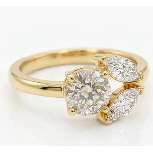 Anillo de Diamantes Naturales Moderno y Lujoso en Oro para Novias, Colecciones de Joyería Nupcial de Fabricante Indio al Mejor Precio - Product Image 3