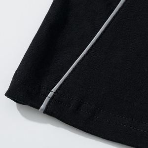 เสื้อยืดโอเวอร์ไซส์สีดำสำหรับผู้ชาย สไตล์สตรีทแวร์ ผ้าฝ้ายสั่งทำพิเศษ พร้อมขอบตัดสี ทรงหลวม แฟชั่นฤดูร้อน รับผลิตแบบ OEM - Product Image 5