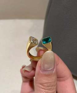 Anillo de Compromiso de Moissanita Cultivada en Laboratorio con Engaste de Garras en Plata de Ley 925 Chapada en Oro de 14K para Aniversario de Bodas y Fiestas - Product Image 5