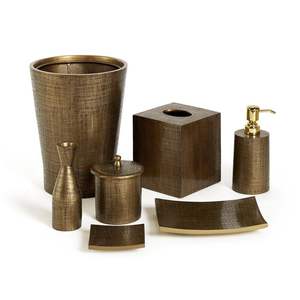 Juego de Baño Metálico Funcional para una Bañera Organizada y una Decoración Elegante del Hogar - Product Image 1