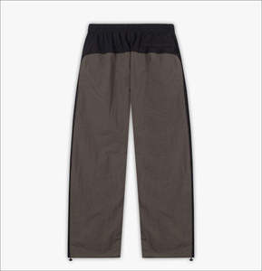 ชุดวอร์มกันลมโพลีเอสเตอร์สำหรับผู้ชายรุ่นใหม่ |   ชุดกางเกงขาสั้น 2 ชิ้นแบบสะท้อนแสงสไตล์สตรีทแวร์ |   เสื้อแจ็คเก็ตกันลมแบบสเวตสูทน้ำหนักเบา - Product Image 6