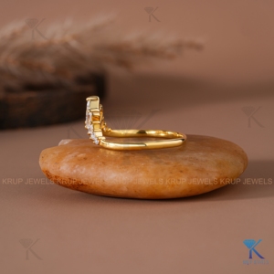 Anillo de oro macizo con tiara de diamantes cultivados en laboratorio, banda apilable con marquesas y baguettes, joyería fina de boda para mujer, hecho a medida. - Product Image 3