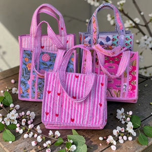 Bolsa de Compras Personalizada con Logotipo, Acolchada, de Algodón Floral, con Cierre, para el Uso Diario - Product Image 1