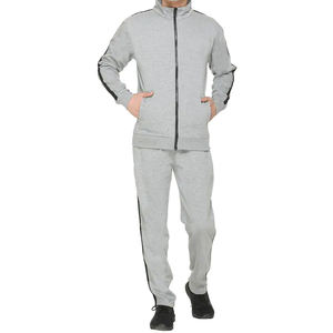 Ensemble de survêtement décontracté pour hommes en gros, deux pièces, avec impression de logo personnalisé, comprenant un sweat à capuche et un pantalon de survêtement empilé - Product Image 5