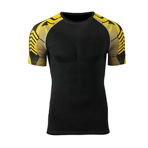 Rashguard de haute qualité pour homme, manches courtes, col rond, vêtement d'entraînement de combat, vêtement de sport, rashguard avec design personnalisé - Product Image 3