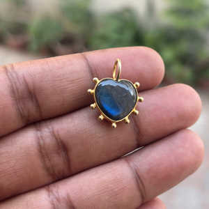 Pendentif religieux en argent sterling 925 avec labradorite naturelle, forme cœur unique, serti clos, fait main, idéal pour les fêtes - Vente chaude - Product Image 1