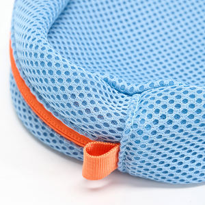 Sac cosmétique en maille pliable, léger et durable, avec fermeture éclair, capacité moyenne, couleur personnalisée, design tendance - Product Image 4