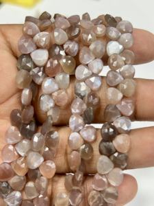 Cuentas facetadas de piedra lunar natural color chocolate en forma de corazón, tamaño 6-7 mm aprox. Cadena de 8 Pulgadas - Product Image 5