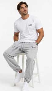 กางเกงจ็อกเกอร์ผู้ชายสีเทา ยี่ห้อ Oneten Apparel เอวยางยืด มีเชือกผูก ระบายอากาศได้ดี สวมใส่สบาย ตกแต่งด้วยตัวอักษร ด้านหน้าเรียบ - Product Image 1