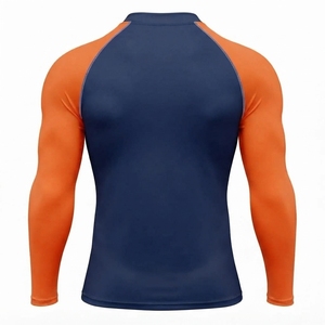 Rashguard en polyester respirant, imprimé par sublimation, haute qualité, design personnalisé, multicolores, vêtement de compression - Product Image 2
