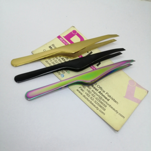 Pinzas para Cejas con Acabado de Plasma Personalizadas, Pinzas para Cejas con Punta Inclinada y Logotipo Personalizado, Pinzas de Alta Calidad para Depilar Pelo Encarnado - Product Image 1