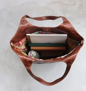 Handmade Leather Crossbody <b>Sling</b> <b>Bag</b> Stylish <b>Everyday</b> Casual Fashion <b>Bag</b> At <b>Best</b> Price From India Supplier - Product Image 4