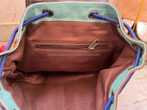 Sac à dos en cuir recyclé élégant en fourrure métallique sacs d'école en cuir unisexe sacs multi-usages vente en gros de produits en vrac - Product Image 3