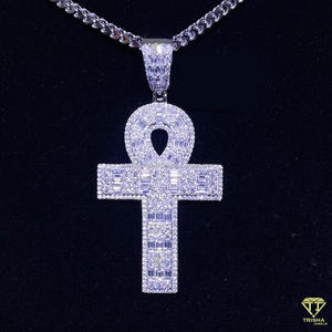 Collier pendentif symbole égyptien serti de pierres, avec diamant rond brillant de laboratoire plaqué or certifié GIA, style hip-hop - Product Image 3