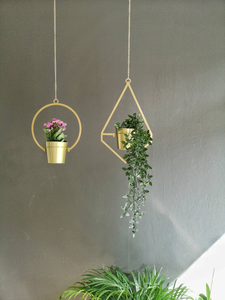 Macetas Colgantes de Metal Dorado con Marcos Geométricos |   Modernos Soportes de Pared para Plantas, Decoración de Interiores para el Hogar, Sala de Estar - Product Image 3