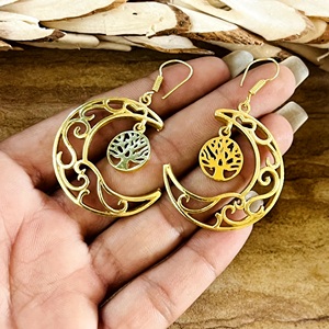 Nouvelle Arrivée Boucles d'Oreilles Pendante Bohème Lune en Laiton Plaqué Or 18 carats pour Femme, Motif Arbre Céleste, pour Vente en Gros/OEM/ODM - Product Image 4