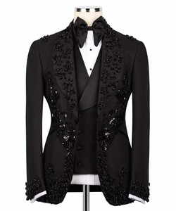 Conjunto de traje de esmoquin negro con cuentas para hombre – Blazer de boda bordado con chaleco, camisa y pajarita |   Traje Formal para Cena de Graduación o Fiesta de Graduación - Product Image 2