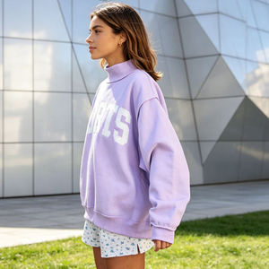 Sudadera de cuello alto oversize verde menta para mujer con estampado de letras deportivas, manga regular, de algodón tejido transpirable y cuello simulado. - Product Image 4