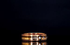 แหวนเพชรคลาสสิกสำหรับทุกเพศ - Product Image 4