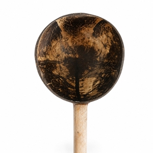 Cuchara de Cocina Premium de Cáscara de Coco, Ecológica, con Mango Largo de Madera, Hecha a Mano, Natural, para Sopa, Apta para Lavavajillas - Product Image 4