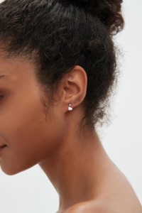 ต่างหูเพชรทรงหัวใจลอยตัว ทอง 14K หรูหรา ประดับเพชรเลี้ยงในห้องปฏิบัติการ ดีไซน์เรียบหรู เหมาะสำหรับผู้หญิง เป็นของขวัญแต่งงาน - Product Image 4