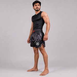 Pantalones cortos de Muay Thai de primera calidad diseñados con tela ligera, transpirable y cómoda, y movimiento sin restricciones para cada sesión de entrenamiento. - Product Image 5