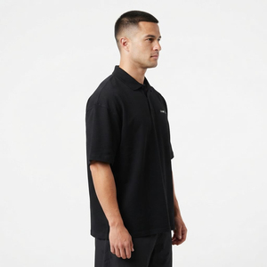 Polo noir pour homme, coupe oversize, manches courtes, haute qualité, style décontracté, vente en gros pour la fabrication. - Product Image 3