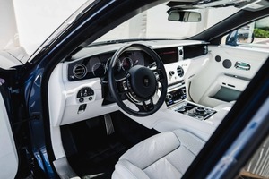 Rolls-Royce Ghost 2023 Usado, Motor V12 de 6.6 Litros con Doble Turbo, Transmisión Automática de Ocho Velocidades - Product Image 5