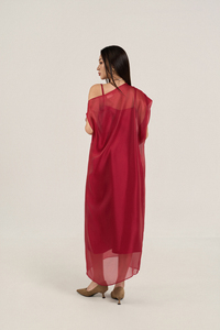 Vestido Casual Holgado y Recto de Organza de Seda Transparente Rojo de Lujo para Verano con Hombro Asimétrico, Estilo Elegante Minimalista de Vietnam, ODM OEM - Product Image 5