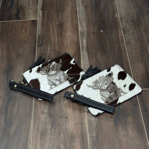 Nouvelle arrivée Hair-On pochette bracelet en cuir de vachette avec pochette gravée au Laser Floral Highland Cow avec pompon et sangle détachable - Product Image 4