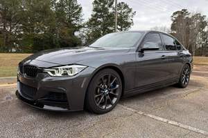 BMW 340i xDrive Sedán 2017 Usado, Transmisión Manual de 6 Velocidades, Tracción en las Cuatro Ruedas, Interior <span class=keywords><strong>Rojo</strong></span> Coral, Equipamiento Completo - Product Image 4