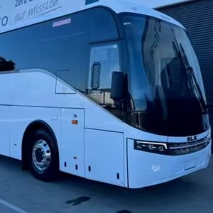 Autobús de Lujo Usado en Venta, 48 Asientos, Volante a la Izquierda, Manual, Euro 3, Modelo ZK6117 con Motor Diésel - Product Image 5