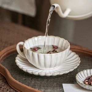 ชุดถ้วยกาแฟเซรามิคลายดอกไม้พร้อมจานรองสำหรับใช้ในบ้าน - Product Image 5