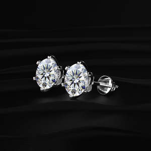 Boucles d'oreilles clous en moissanite taille ronde 4 TCW, couleur incolore VVS, solitaire à 6 griffes, or 14K, fermoir à vis, faites à la main, bijoux de mariée, cadeau pour elle - Product Image 3