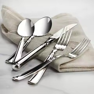 Ensemble de couverts contemporains en métal, cuillère, fourchette et couteau en acier inoxydable, ensemble de couverts élégants et durables pour la cuisine et la table - Product Image 3