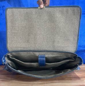 Sac messager vintage en cuir de luxe, grande capacité, fermeture éclair, logo embossé, motif alligator, toutes saisons, pour hommes d'affaires - Product Image 4