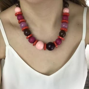 Collier en résine fait main, maillons irréguliers colorés, bijou fantaisie artisanal, pièce maîtresse tendance - Product Image 2