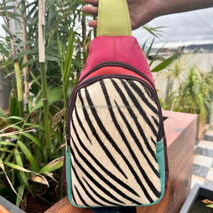 Vente chaude en cuir recyclé femmes sac à bandoulière à la main en cuir coloré bandoulière poitrine sac Western dissimuler transporter sacs à bandoulière - Product Image 3