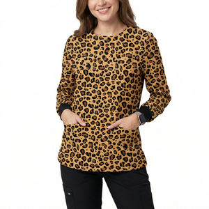 Blouse médicale personnalisée en gros, uniforme d'infirmière sur mesure, manches longues, fermeture à boutons-pression, pour spa, salon et esthéticienne - Product Image 1