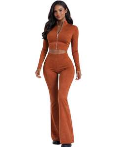 Conjunto de yoga de dos piezas para mujer, color marrón óxido, top corto con cremallera y pantalones acampanados de cintura alta, ropa elástica para gimnasio, fabricante personalizado OEM - Product Image 1