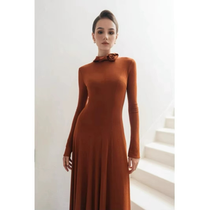 Vestido Maxi Naranja con Cuello de Lazo, Manga Larga, Plisado, Elegante y Casual para Fiesta o Boda - Product Image 3