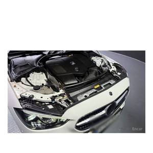 Mercedes-Benz C300 4MATIC Avantgarde Clase C 2024 con Volante a la Izquierda, Caja de Cambios Automática y Cámara Trasera, 21,991 Km - Product Image 6