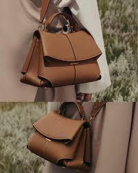 Sac à bandoulière en cuir Arthena Chic - Product Image 3