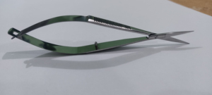 Ciseaux professionnels de précision à action rapide avec lame en acier inoxydable et manche en acier pour les cuticules - Product Image 5