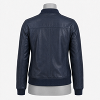 Veste en cuir matelassée pour femme, coupe contemporaine, texture lisse, écologique, imperméable, réversible, polyvalente, décontractée
