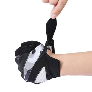 Gants de cyclisme demi-doigts, noir, blanc, gris, design camouflage, fermeture à boucle et crochet, unisexe, matière polyester respirante - Product Image 2