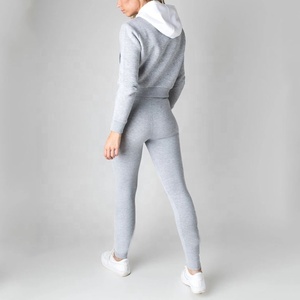 ชุดวอร์มลำลองพิมพ์โลโก้ตามสั่งสำหรับผู้หญิง ชุดเซ็ตสองชิ้นสำหรับฤดูหนาว ระบายอากาศได้ดี กันลม เสื้อฮู้ดครอปและกางเกงขายาว ผ้าฝ้าย 100% - Product Image 6