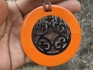Pendentif rond en cristal de qualité supérieure, fait main, sur le thème de l'amour, avec finition au toucher réel, pour cadeau de mariage et bijoux - Product Image 4