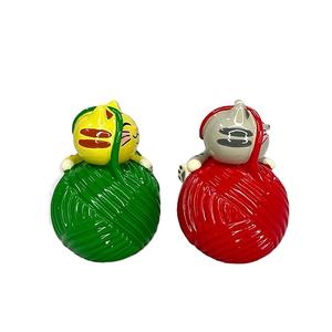 Estatua de Gato Japonés de Pascua de Poliresina Artificial de Alta Calidad, Sosteniendo un Rollo, Figura de Animal Duradera Hecha a Mano y Pintada a Mano para el Hogar - Product Image 1