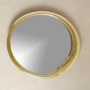 Finition élégante et tendance de la part d'un magnifique miroir en métal qui complète sans effort les styles de décoration modernes et vintage. - Product Image 4
